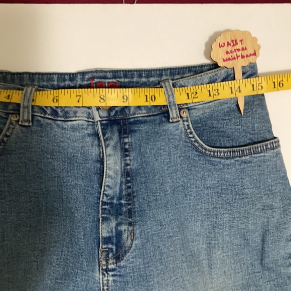 Jag jeans legendary fit specialist peerless & pure SZ 12. 97% cotton 3% spandex - Picture 7 of 10